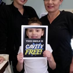 Jeffery W Hadley, DDS - Our assistant Lourdes, her daughter and granddaughter.