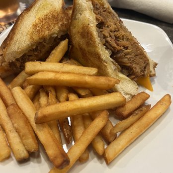 Hard Truth Distilling - Pulled pork grilled cheese - Distilleries Near Me - Nashville, Indiana Hard Truth Distilling - Pulled pork grilled cheese - Distilleries Near Me - Nashville, Indiana