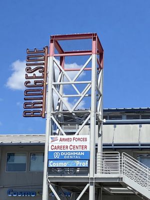 Bridgeside Shopping Center by null