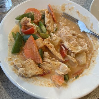 Thai House - Curry chicken with pineapples! - Thai Near Me - Saint Albans, Vermont