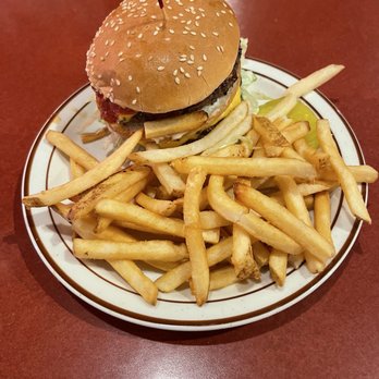 Bob’s Big Boy - Super Big BoY. Simple - delicious. - American Near Me - Burbank, California