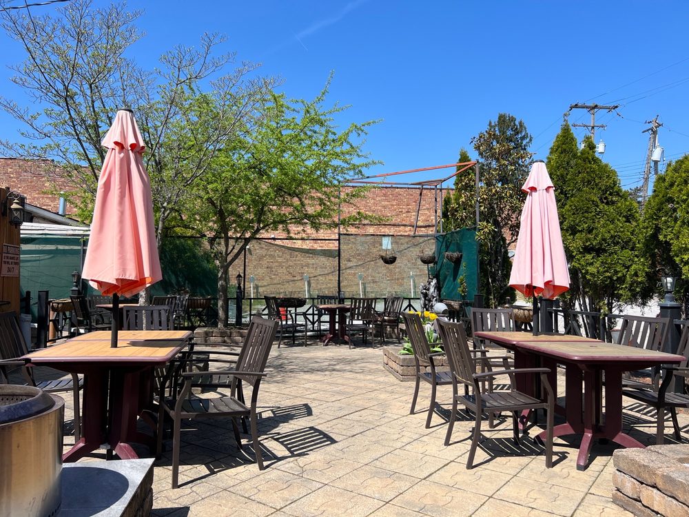 Jimmy V's Grill & Pub Grandview