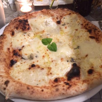 Spacca Napoli - Pizza quattro formaggi - Italian Near Me - Warsaw, MZ Spacca Napoli - Pizza quattro formaggi - Italian Near Me - Warsaw, MZ