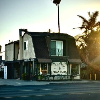 Sunset Pizza & Pasta - Pizza Near Me - Sunset Beach, California