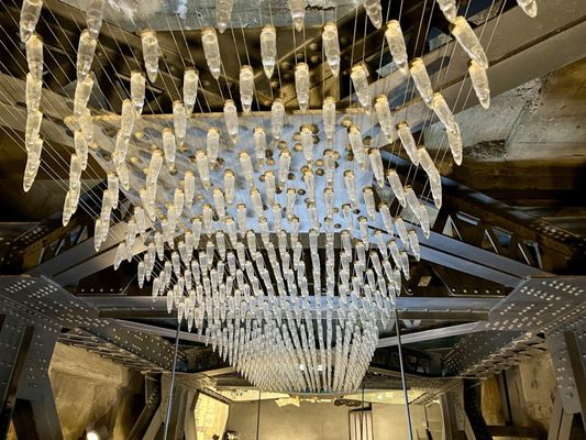 Monument to the Revolution by null