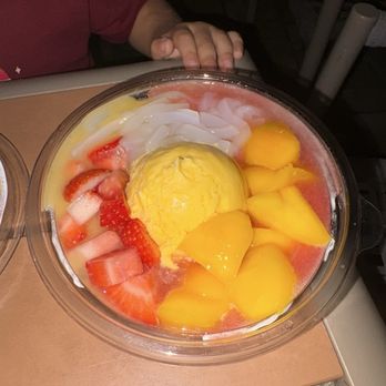 Mango Mango Dessert - Juice Bars & Smoothies Near Me - Honolulu, Hawaii
