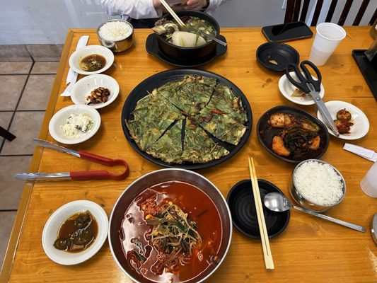 JINJU GOMTANG by null