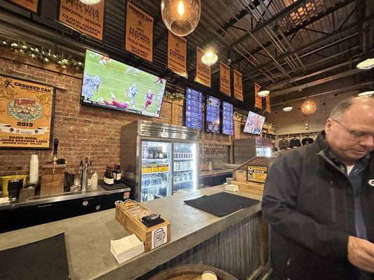 Crooked Can Brewing Company by null