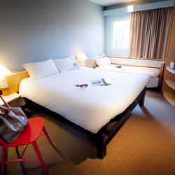 Hotel Ibis Nantes La Beaujoire Parc Expo - Chambre triple
