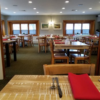 Hollyhock Hill - central dining room - American Near Me - Indianapolis, Indiana