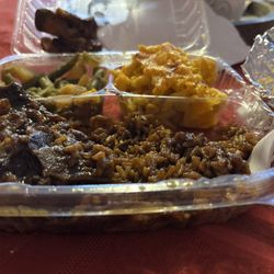 Sherrie’s Carribean Eats - 1. Large Stewed Oxtails Sunday Special