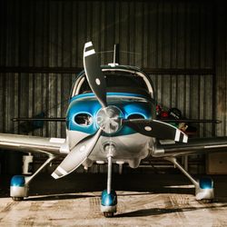 Top Flight Aviation - Our Cirrus SR22