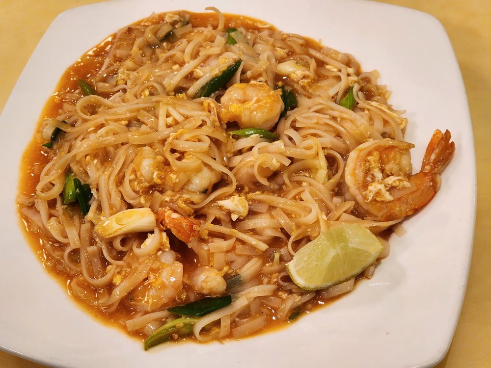 THAI BASIL Updated October 2024 95 Photos & 108 Reviews 2703 N