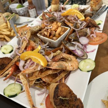 La Isla - Omaha - Small seafood platter (can easily feed 4) - Seafood Near Me - Omaha, Nebraska