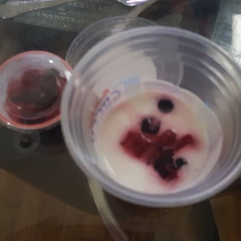 Tim Hortons - Tim Horton feels that 5 berries constitute a proper parfait and if you ask for them to fix it they will happily sell you more on side - Coffee & Tea Near Me - Eastpointe, Michigan