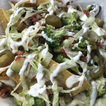 Loren & Mari Mexican Grill - Vegetarian nachos- with perfectly grilled fresh broccoli and zucchini - Mexican Near Me - Carmel, Indiana Loren & Mari Mexican Grill - Vegetarian nachos- with perfectly grilled fresh broccoli and zucchini - Mexican Near Me - Carmel, Indiana