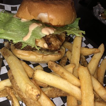 Los Verdes - Burgers Near Me - Miami, Florida