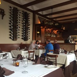 The Island Bistro - Cosy inside