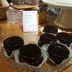 Black Cat - Bounty cakes!