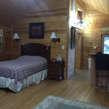 Hawksbill Retreat - Vacation Rentals Near Me - Stanley, Virginia Hawksbill Retreat - Vacation Rentals Near Me - Stanley, Virginia