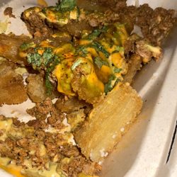 El Chucho - Loaded yucca with chicken