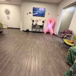 WaveImaging Signal Hill - This is the waiting area for the mammogram.Notice entry way open and people and workers pass by.No privacy!