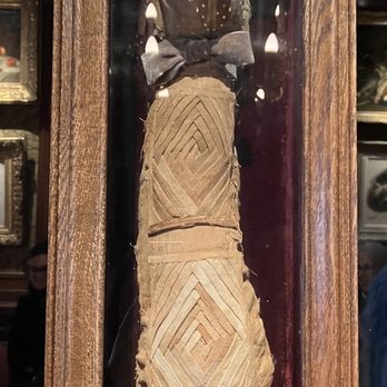Kattenkabinet - Mummified cat, circa 200 BC. - Museums Near Me - Amsterdam, New Hampshire