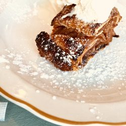 Sir John's Restaurant & Cocktail Lounge - Unexpected: (This Apple Strudel Crust Was Fantastic)