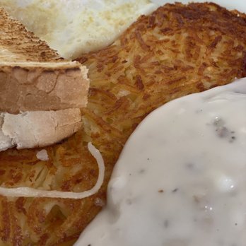 Benson's by the Beach - Country fried steak and eggs - Breakfast & Brunch Near Me - Long Beach, Washington