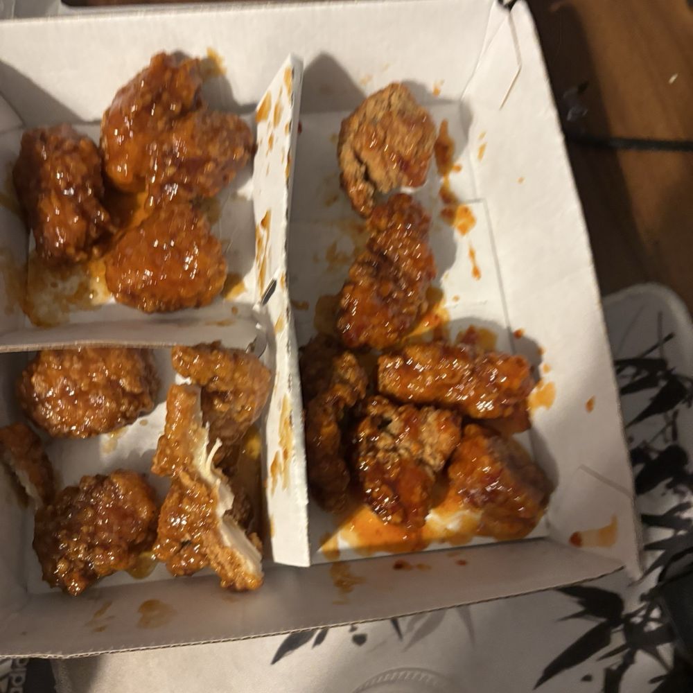 Buffalo Wild Wings - 15 Boneless Wings - Chicken Wings Near Me - Vacaville, California