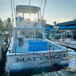 Cortez Deep Sea Fishing - FirstMate getting the boat ready to go out
