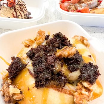 Cinnaholic - a dessert in a container - Bakeries Near Me - San Antonio, Texas Cinnaholic - a dessert in a container - Bakeries Near Me - San Antonio, Texas