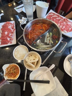 Lamei Hot Pot by null