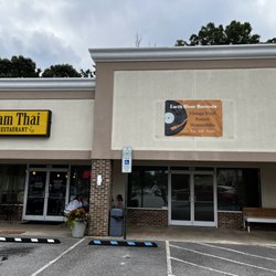 Earth River Records
