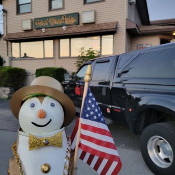 West View Lodge & Marina - Penguin goes to dinner - Diners Near Me - Henderson, New York West View Lodge & Marina - Penguin goes to dinner - Diners Near Me - Henderson, New York