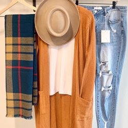 Harris & Willow - We offer sizes small - 3X. This outfit is available in 1X-3X.