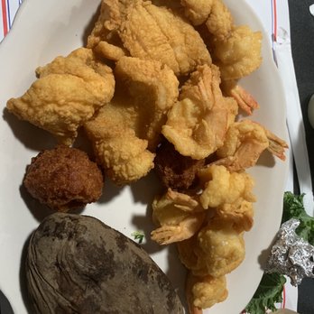 Cedar River Seafood - Flounder and shrimp - Seafood Near Me - Crystal River, Florida Cedar River Seafood - Flounder and shrimp - Seafood Near Me - Crystal River, Florida