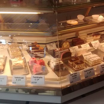 Josef Albrecht - Bakeries Near Me - Vienna, 9