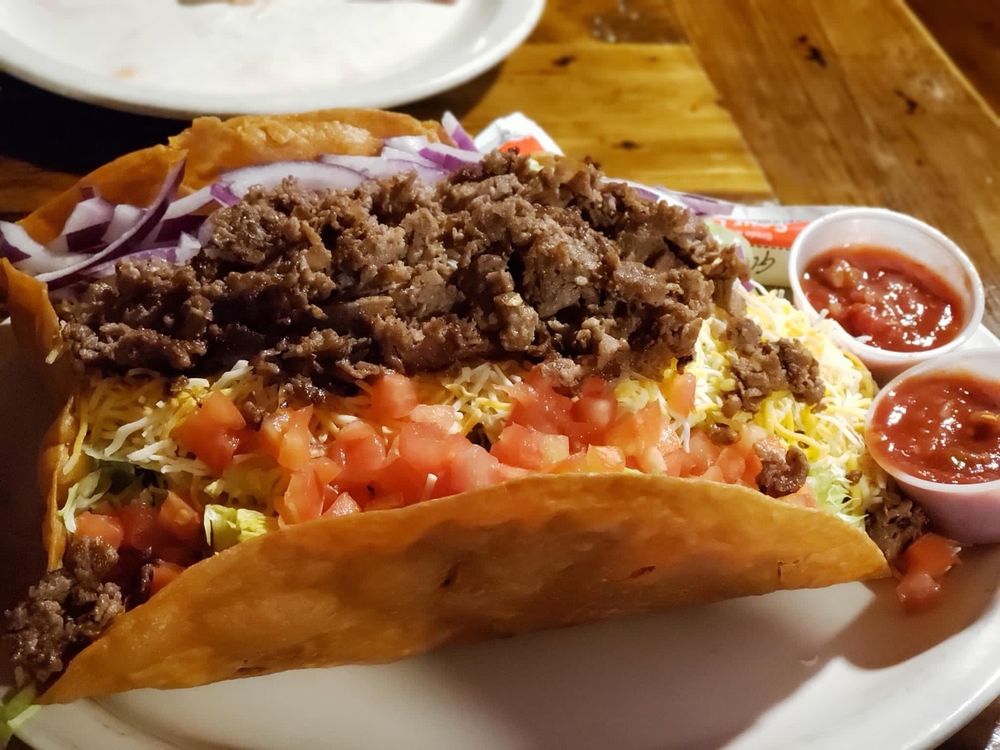 BLUE SPRINGS MARINA RESTAURANT Updated October 2024 13 Photos & 28