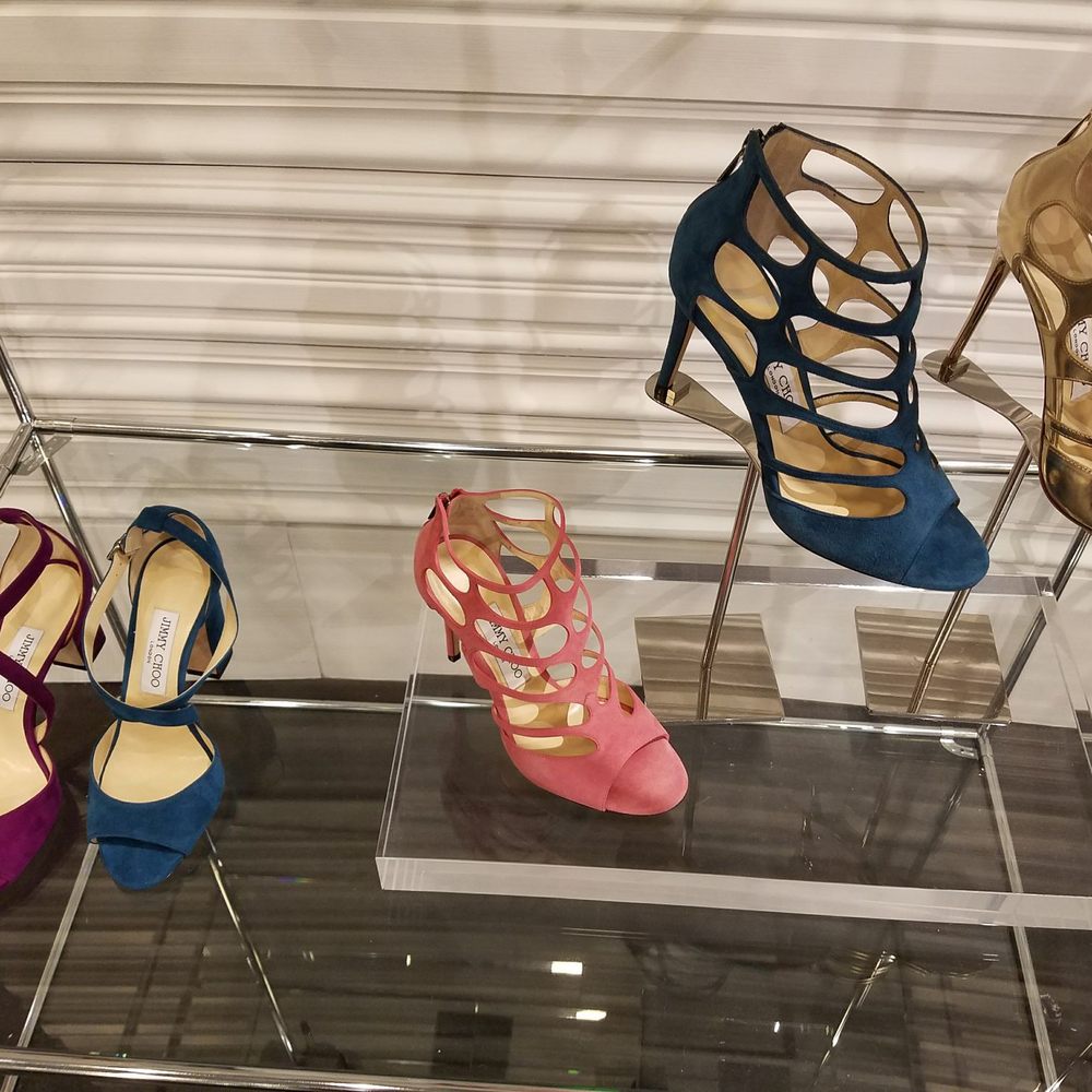 Jimmy Choo - Shoe Stores Near Me - Rosemont, Illinois
