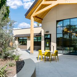 WelbeHealth - Seniors can enjoy spending time outside while socializing.