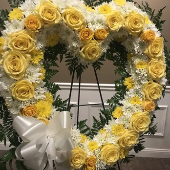 Ogrodek Flowers - Yellow roses and white lillies - Florists Near Me - Bridgeview, Illinois