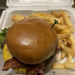 Bidi Boba 23 - bacon burger!! now THATS a big fat juicy burger!