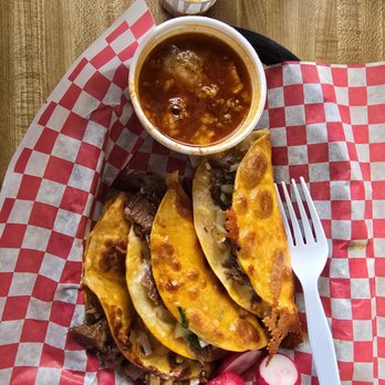El Giro - Birria - Mexican Near Me - Amarillo, Texas