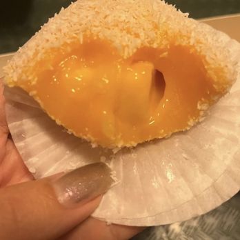 Mango Mango Dessert - Mango mochi - Desserts Near Me - Aiea, Hawaii