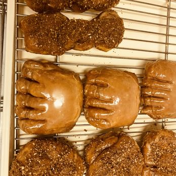 Starlight Donuts - a variety of doughnuts on a cooling rack - Donuts Near Me - Barstow, California Starlight Donuts - a variety of doughnuts on a cooling rack - Donuts Near Me - Barstow, California