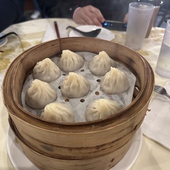 Hing Kee Restaurant - Xiao Long Bao Pork Soup Dumplings - Vietnamese Near Me - Chicago, Illinois