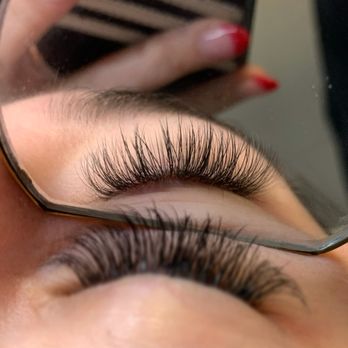 Estella Esthetics - Hybrids - Eyelash Service Near Me Estella Esthetics - Hybrids - Eyelash Service Near Me