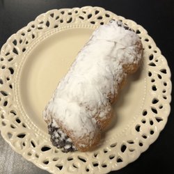 Ramon’s Bakery - A "donolli"...insane
