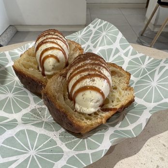 Lysee - K.A. Glacé - Desserts Near Me - New York, New York